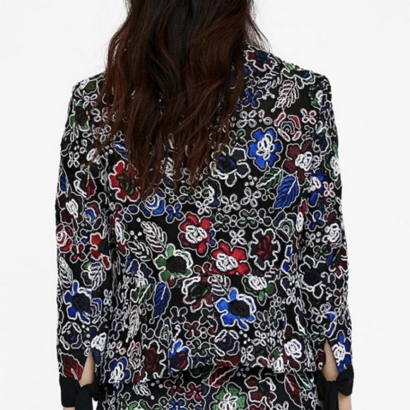 BNWT Zara Floral Embroidered Blazer - M - Picture 3 of 8